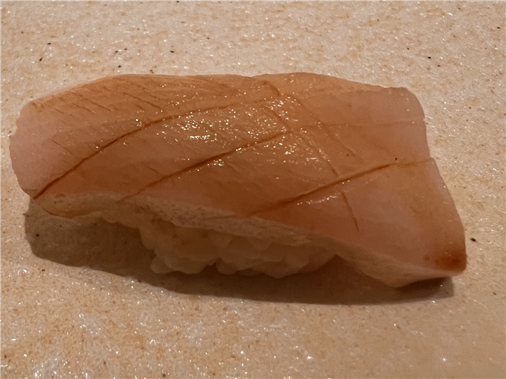 hamachi sushi